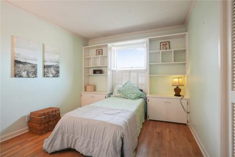 327 Parkland Drive SE Cedar Rapids IA 52403