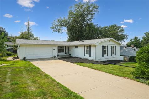 327 Parkland Drive SE Cedar Rapids IA 52403