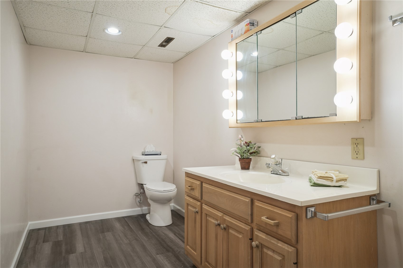 327 Parkland Drive SE Cedar Rapids IA 52403