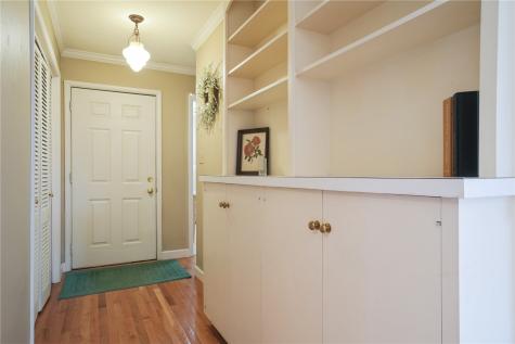 327 Parkland Drive SE Cedar Rapids IA 52403