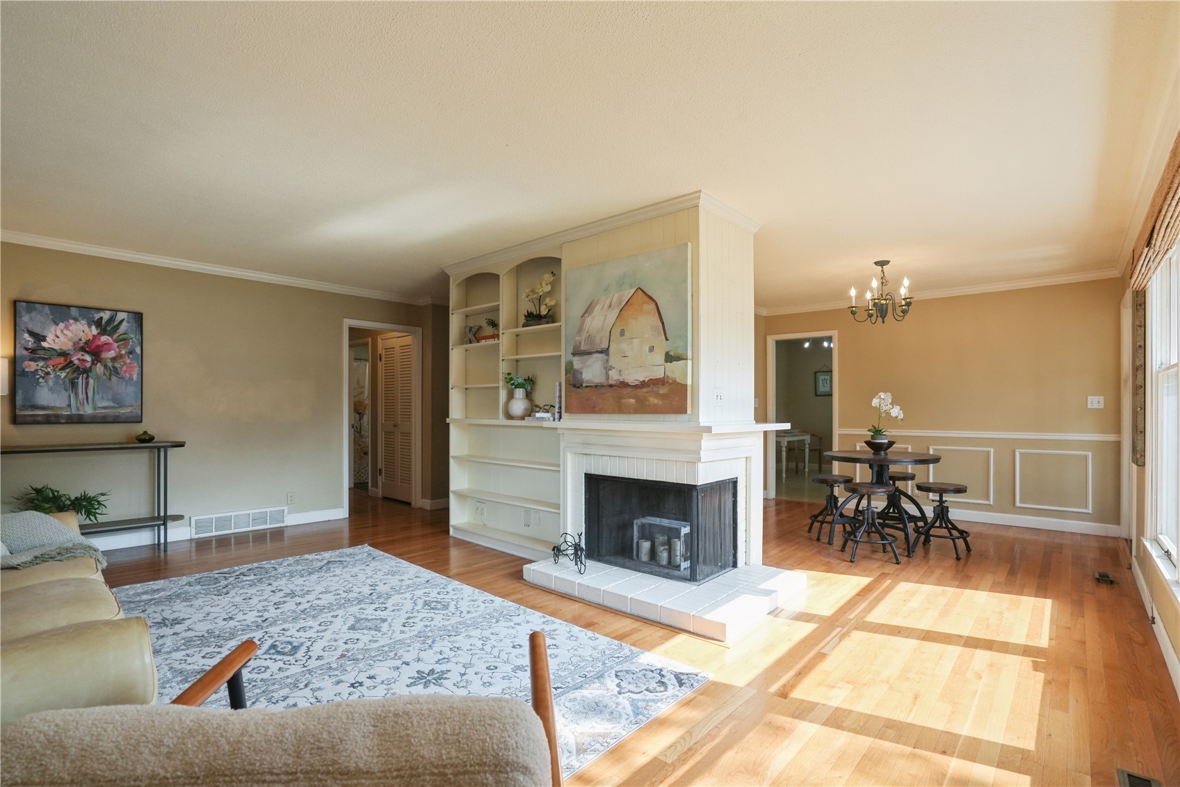 327 Parkland Drive SE Cedar Rapids IA 52403