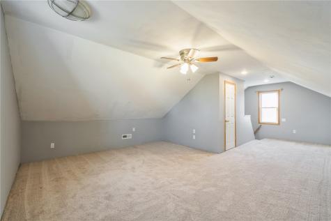 43 Vinton Street Palo IA 52324