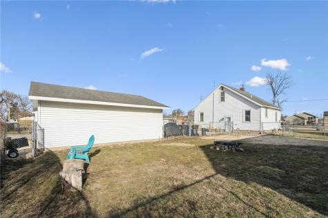43 Vinton Street Palo IA 52324