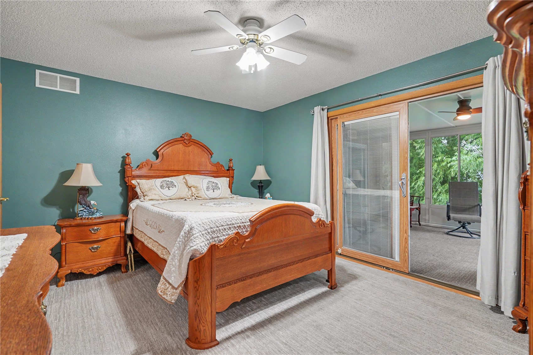 811 Valley Court Center Point IA 52213
