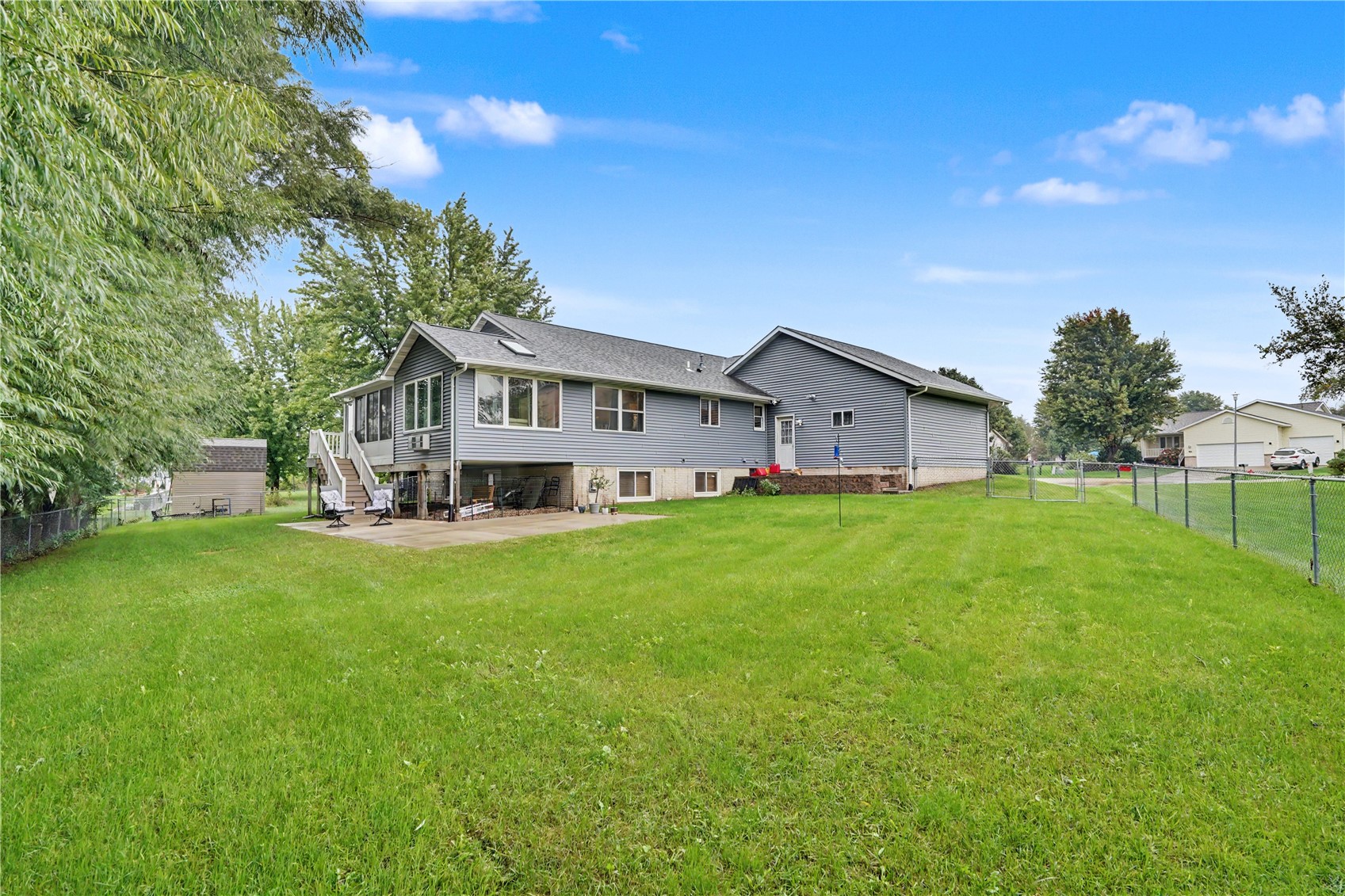811 Valley Court Center Point IA 52213