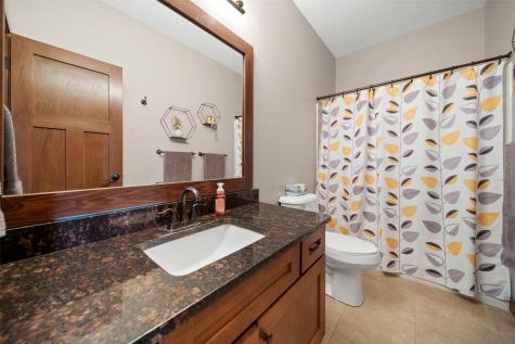 617 Majestic Oak Ridge Solon IA 52333