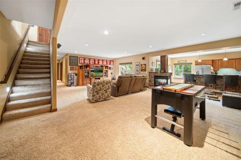 617 Majestic Oak Ridge Solon IA 52333