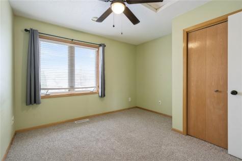 803 73rd Street NE Cedar Rapids IA 52402