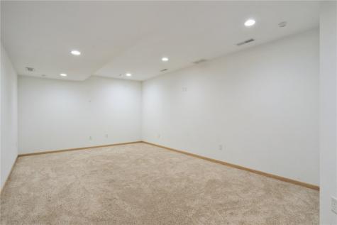 803 73rd Street NE Cedar Rapids IA 52402
