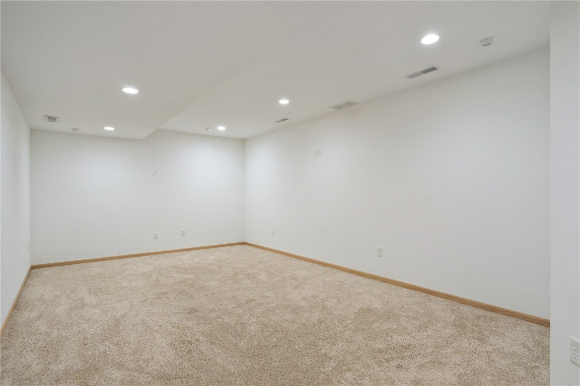 803 73rd Street NE Cedar Rapids IA 52402