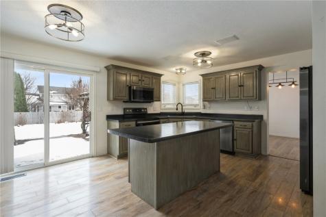 803 73rd Street NE Cedar Rapids IA 52402