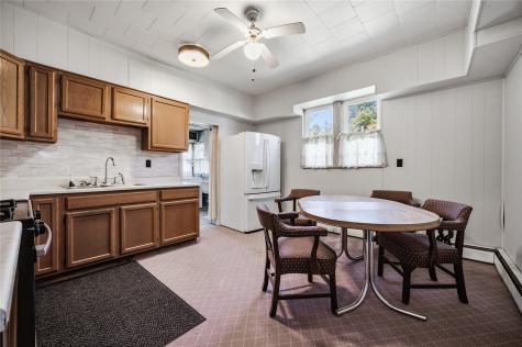 604 7th Street Belle Plaine IA 52208