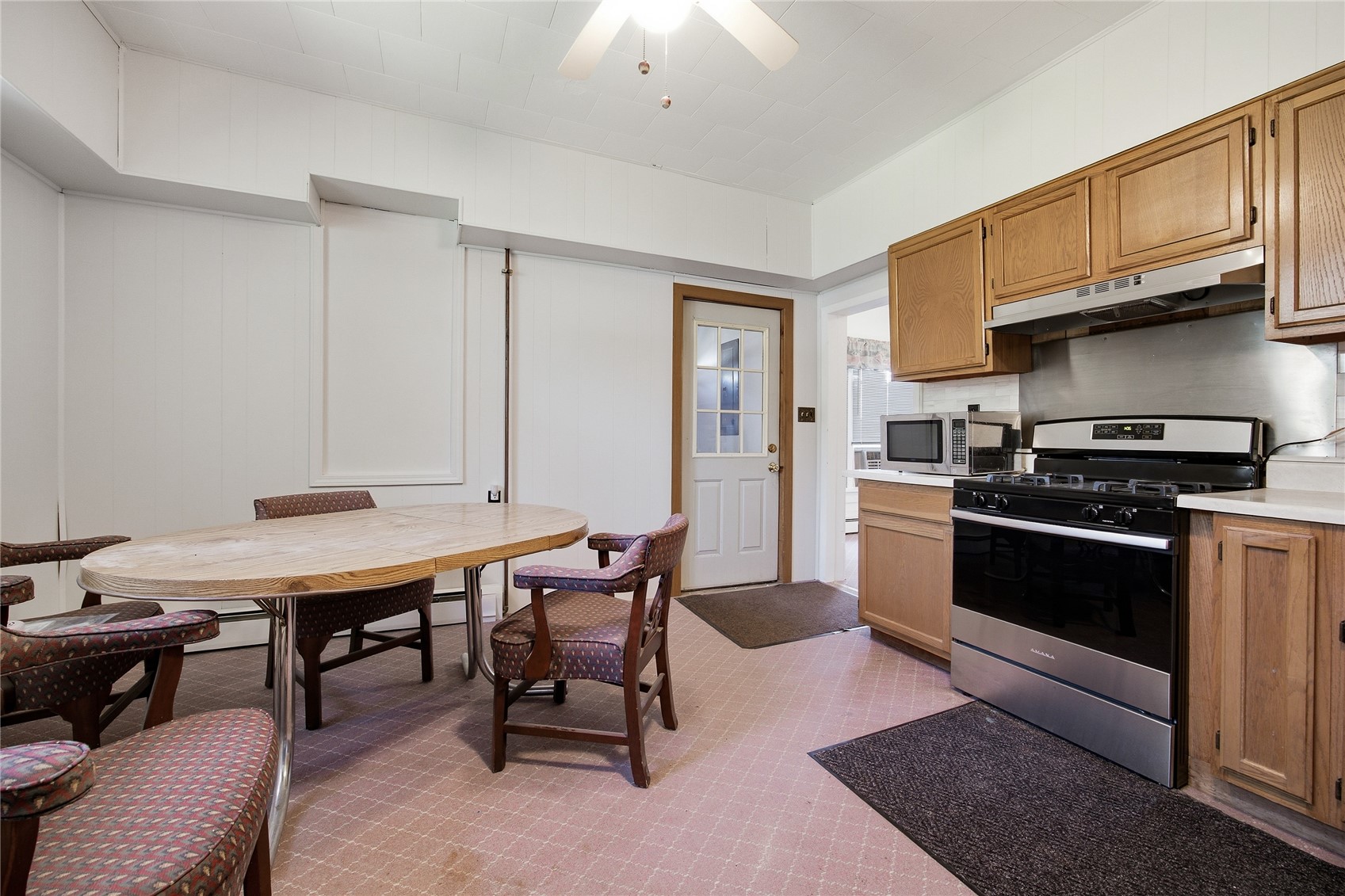 604 7th Street Belle Plaine IA 52208