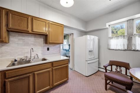 604 7th Street Belle Plaine IA 52208