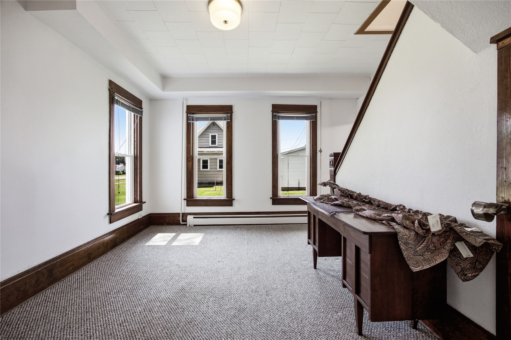 604 7th Street Belle Plaine IA 52208
