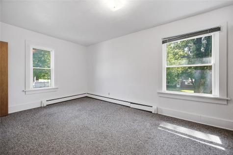 604 7th Street Belle Plaine IA 52208