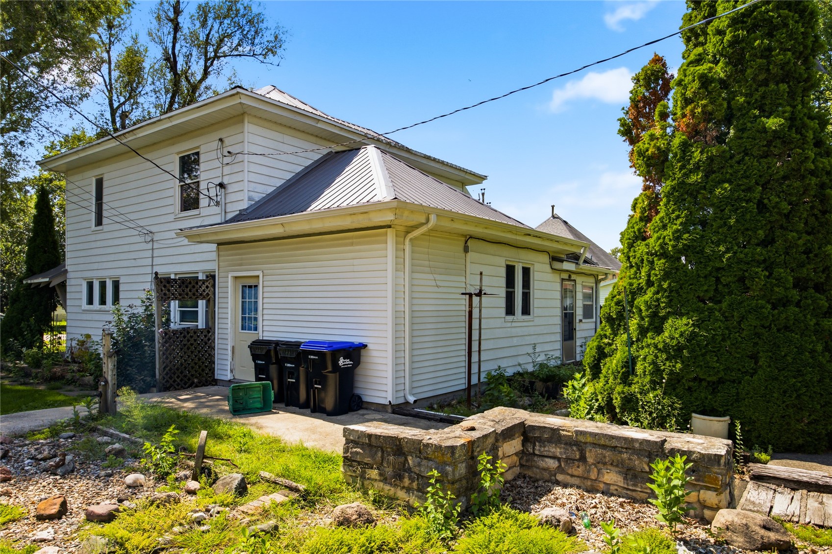 604 7th Street Belle Plaine IA 52208