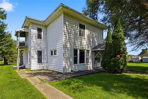 604 7th Street Belle Plaine IA 52208