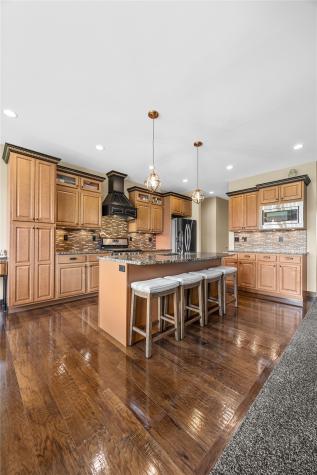 1393 Rolling Glen Drive Marion IA 52302