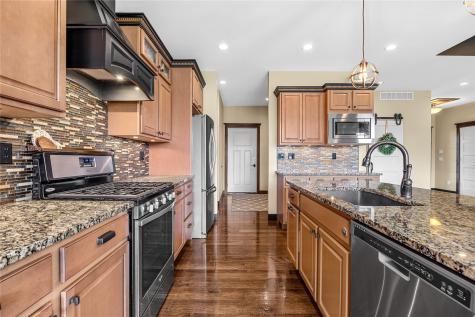 1393 Rolling Glen Drive Marion IA 52302