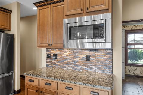1393 Rolling Glen Drive Marion IA 52302