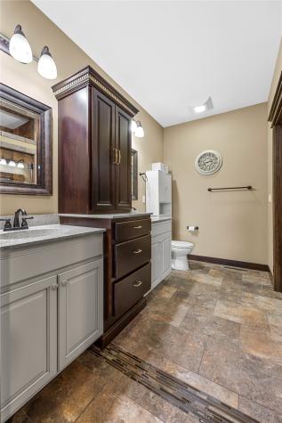 1393 Rolling Glen Drive Marion IA 52302