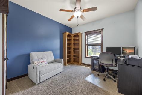 1393 Rolling Glen Drive Marion IA 52302
