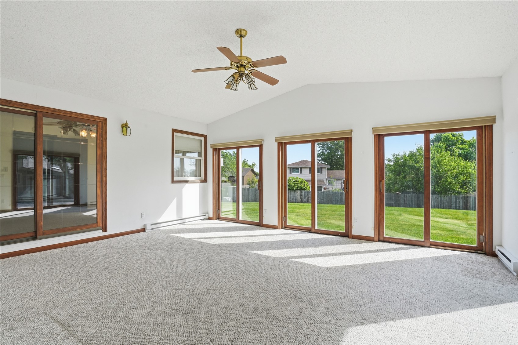 3904 Sally Drive NE Cedar Rapids IA 52402