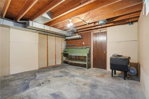 3904 Sally Drive NE Cedar Rapids IA 52402