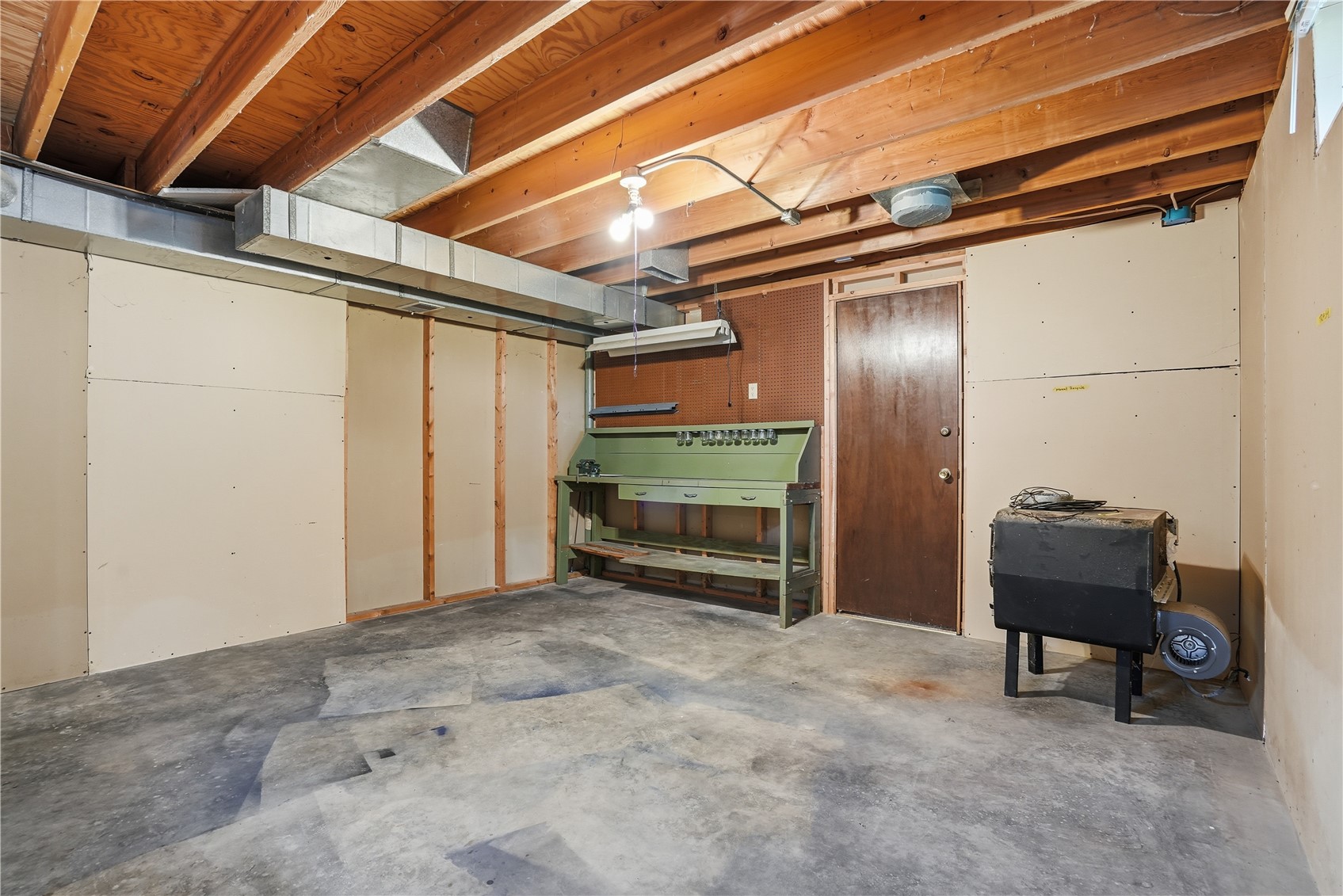 3904 Sally Drive NE Cedar Rapids IA 52402