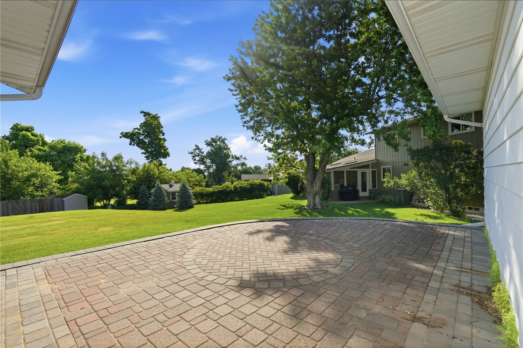 3904 Sally Drive NE Cedar Rapids IA 52402