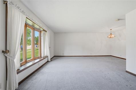 3904 Sally Drive NE Cedar Rapids IA 52402