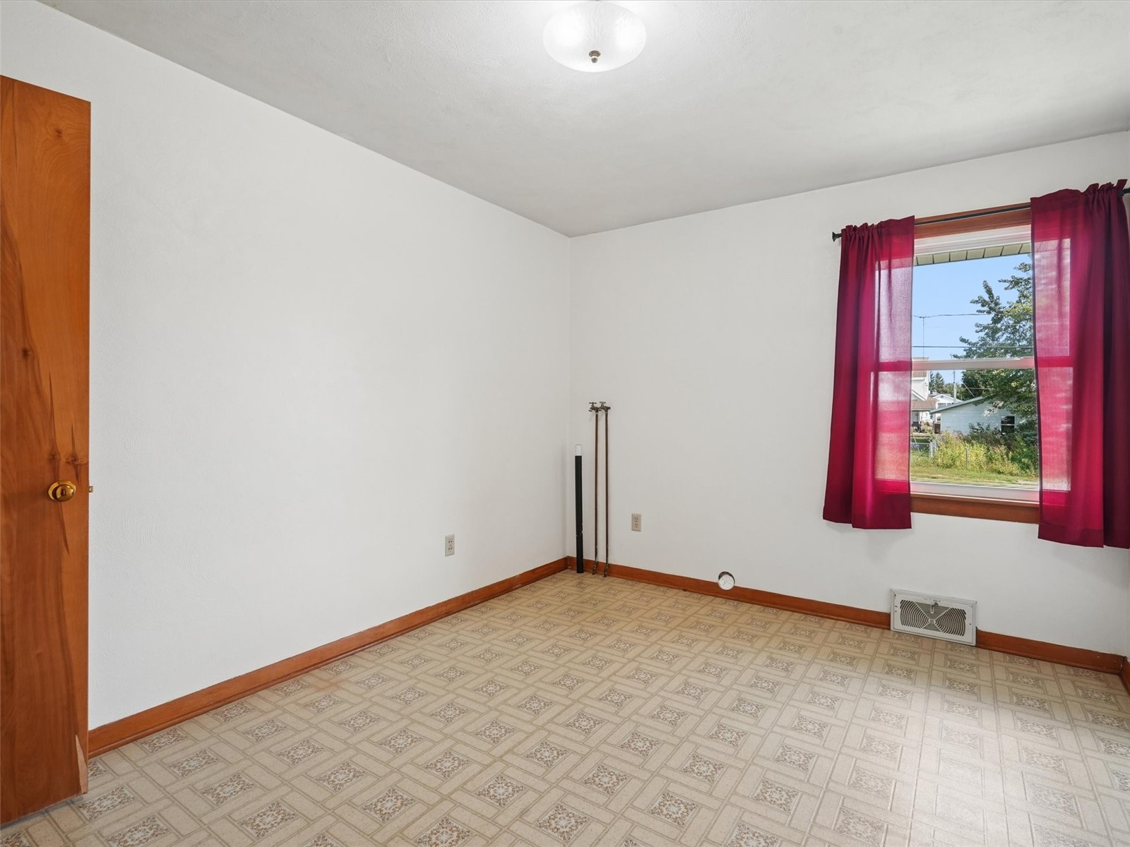 422 W South Street Lisbon IA 52253