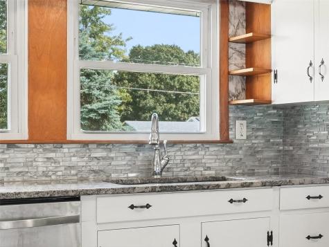 422 W South Street Lisbon IA 52253