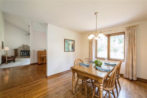 4276 Cottage Grove Parkway SE Cedar Rapids IA 52403