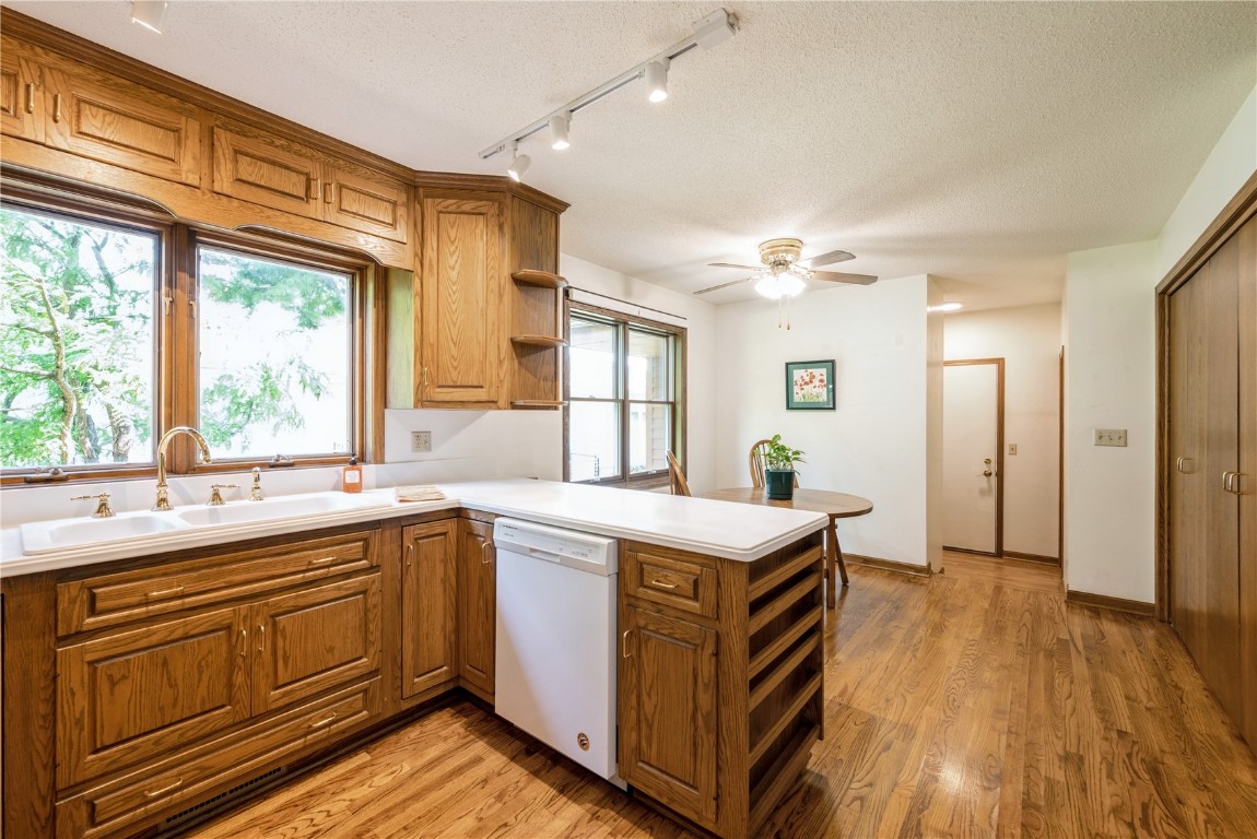 4276 Cottage Grove Parkway SE Cedar Rapids IA 52403