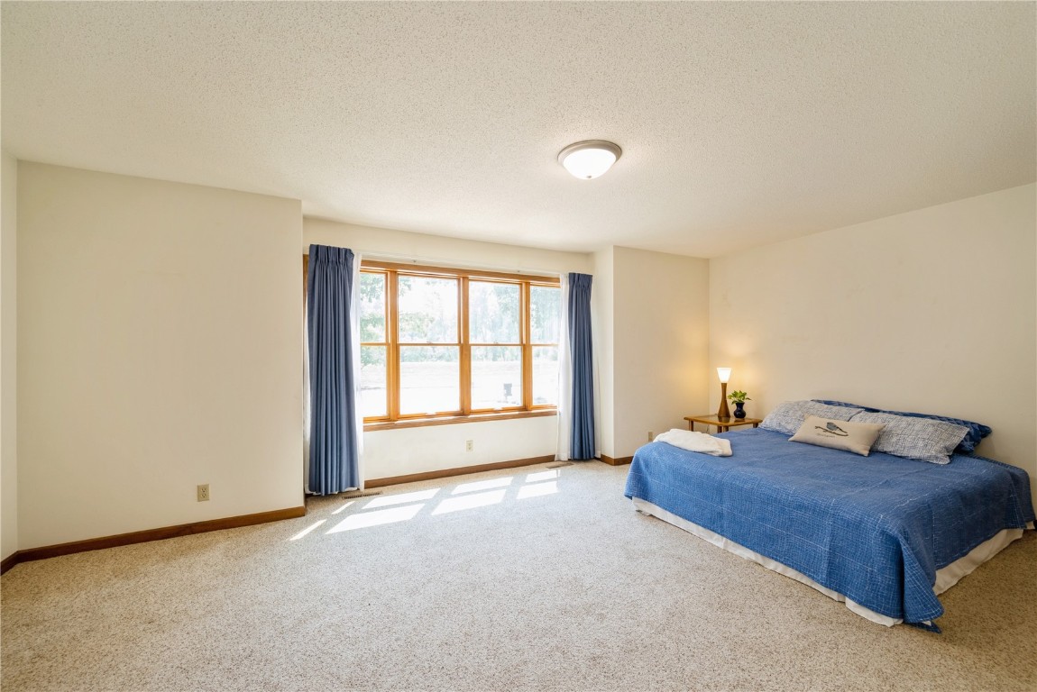 4276 Cottage Grove Parkway SE Cedar Rapids IA 52403