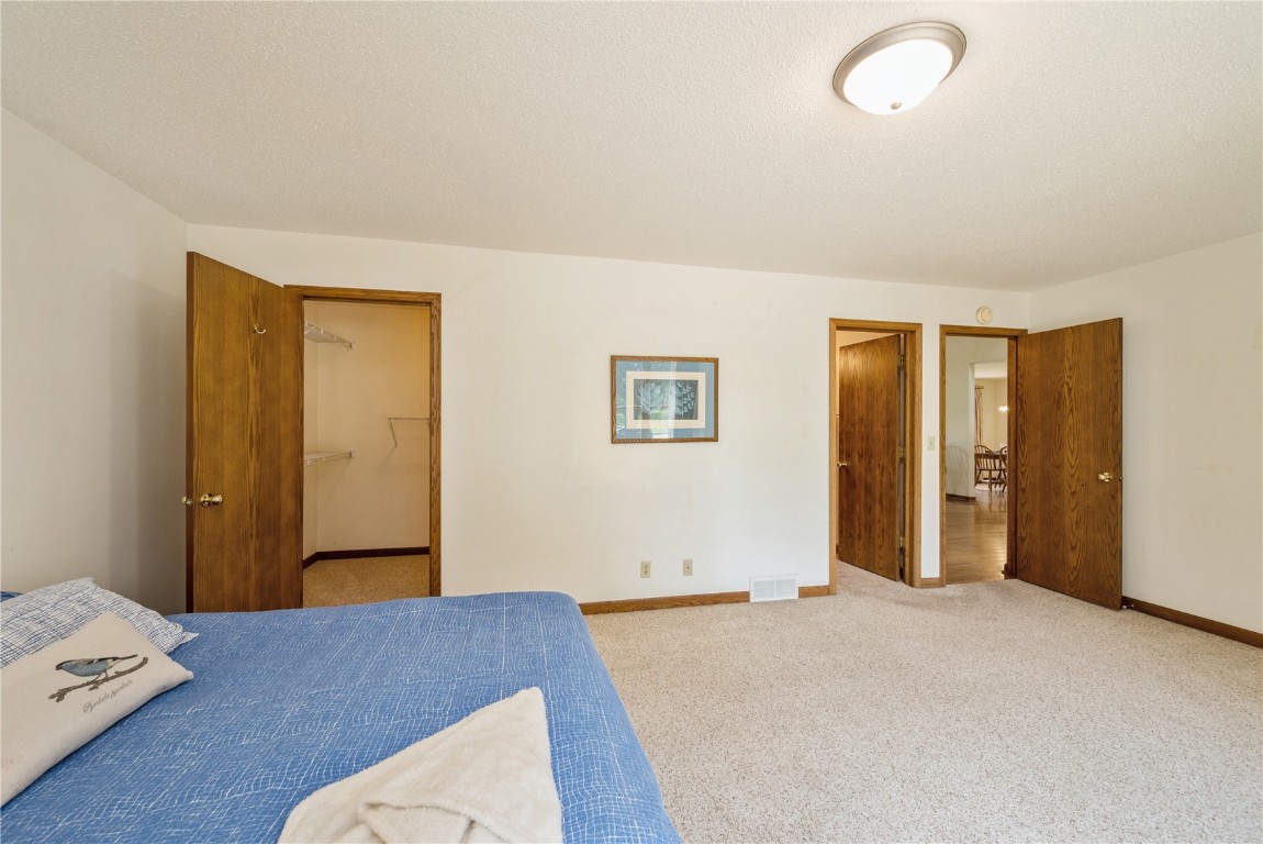 4276 Cottage Grove Parkway SE Cedar Rapids IA 52403