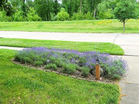 4276 Cottage Grove Parkway SE Cedar Rapids IA 52403