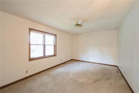 4276 Cottage Grove Parkway SE Cedar Rapids IA 52403