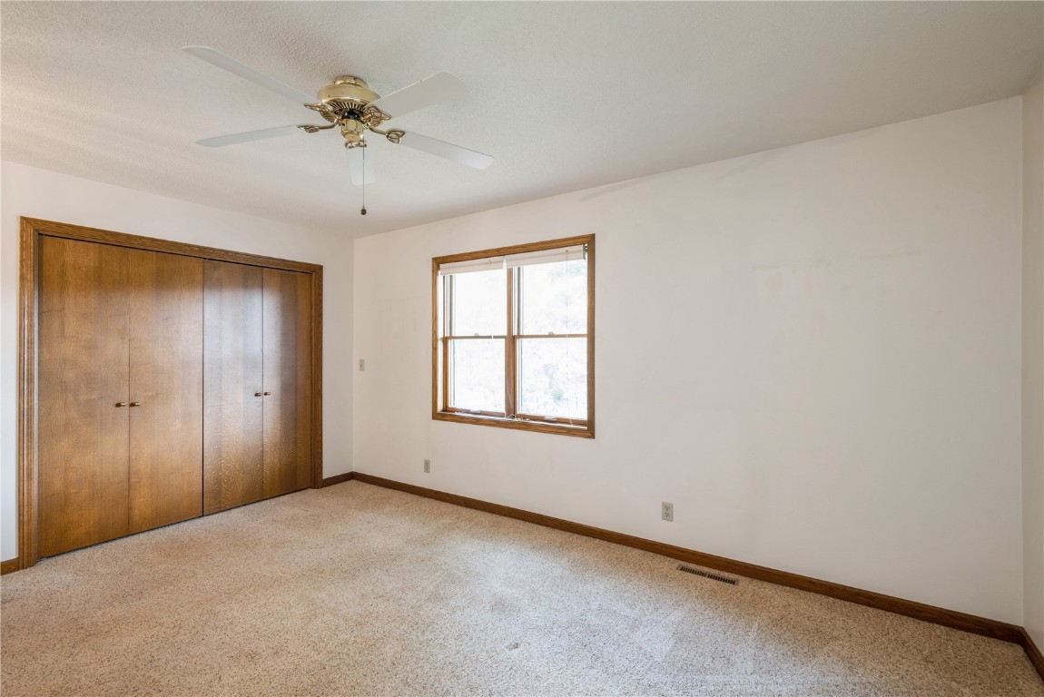 4276 Cottage Grove Parkway SE Cedar Rapids IA 52403