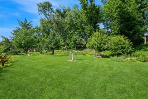 4276 Cottage Grove Parkway SE Cedar Rapids IA 52403