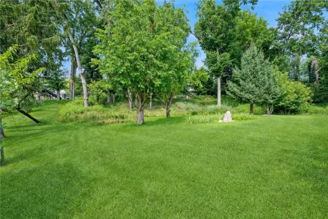 4276 Cottage Grove Parkway SE Cedar Rapids IA 52403