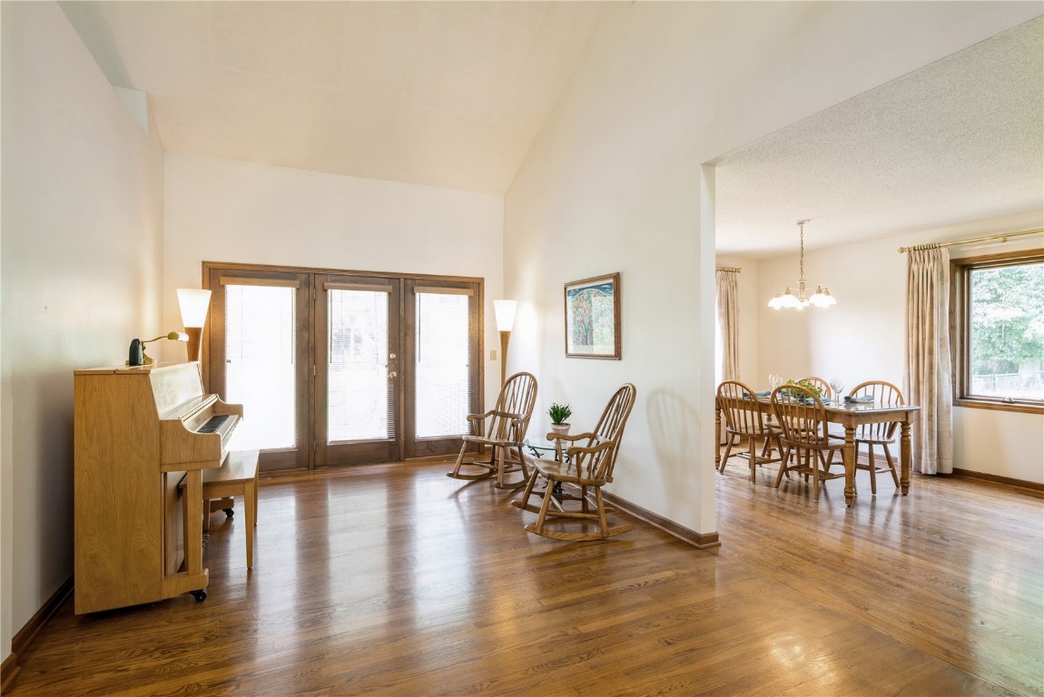 4276 Cottage Grove Parkway SE Cedar Rapids IA 52403