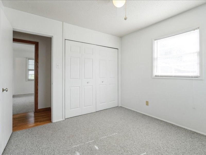 4851 Ford Avenue NW Cedar Rapids IA 52405