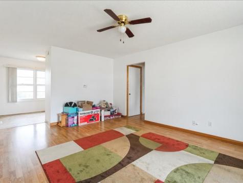 4851 Ford Avenue NW Cedar Rapids IA 52405