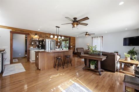 210 Walnut Street Tipton IA 52772