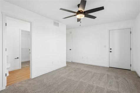 1415 Duncan Drive Muscatine IA 52761