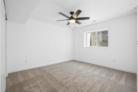 1415 Duncan Drive Muscatine IA 52761