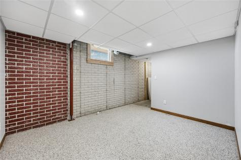 1252 240th Street Tipton IA 52772